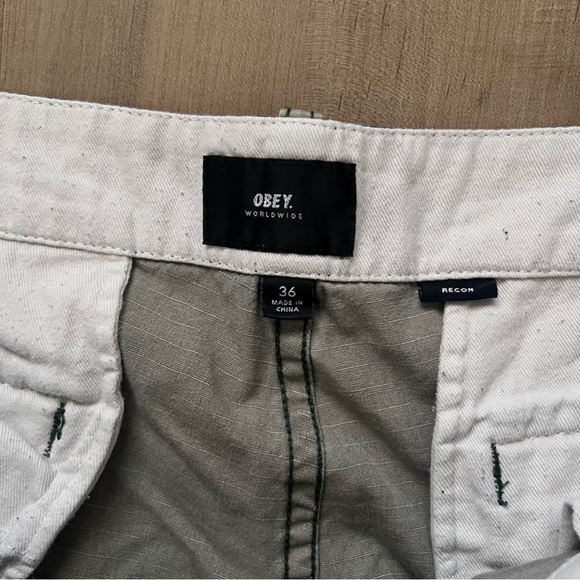 🔥OBEY CAMOUFLAGE UTILITY CARGO DISTRESSED PANTS - Picture 3 of 5